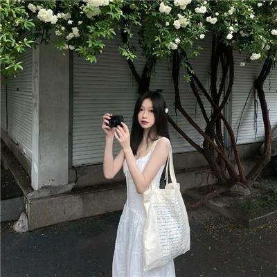赤裸女羔羊
